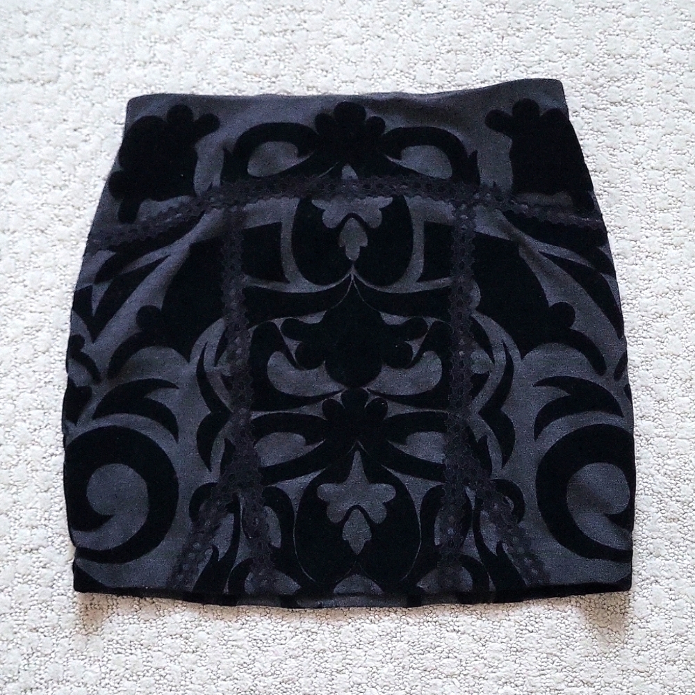 Free People Black Velvet Mini Skirt Size S/P